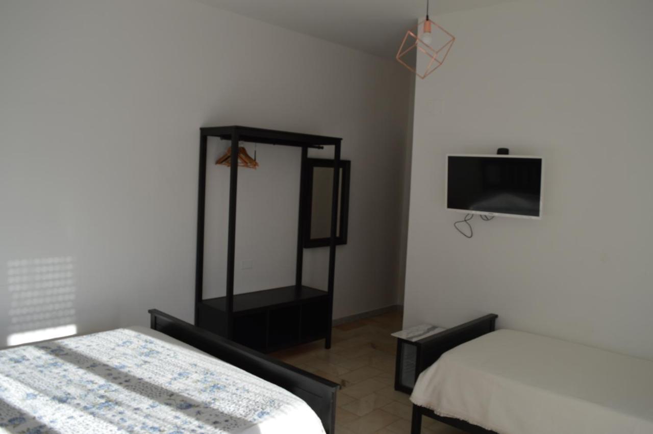מרינה די קררה B&B Tra Mare E Marmo מראה חיצוני תמונה