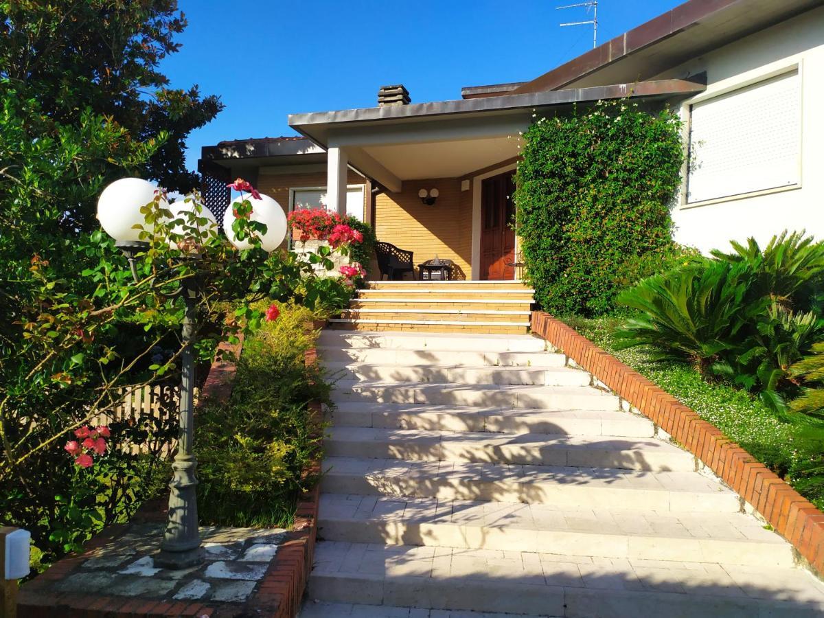 מרינה די קררה B&B Tra Mare E Marmo מראה חיצוני תמונה