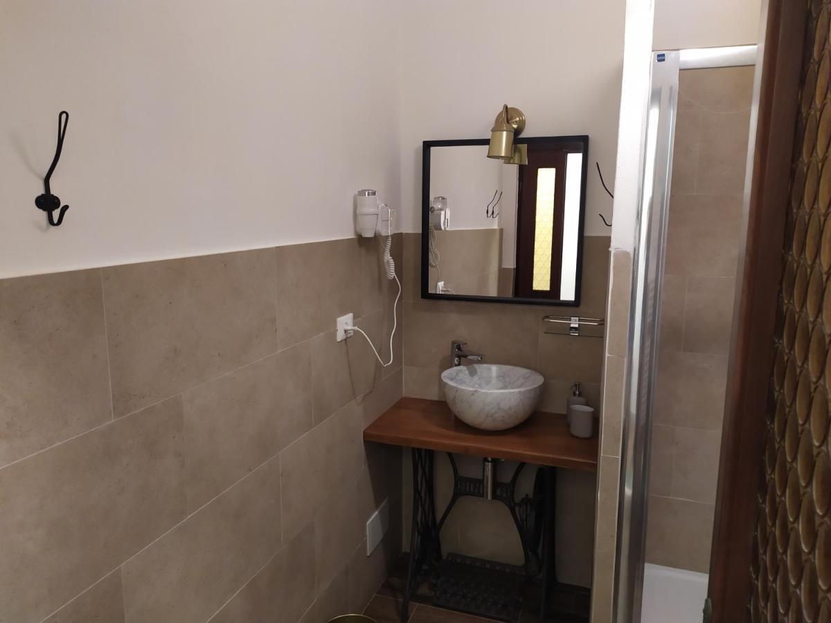 מרינה די קררה B&B Tra Mare E Marmo מראה חיצוני תמונה