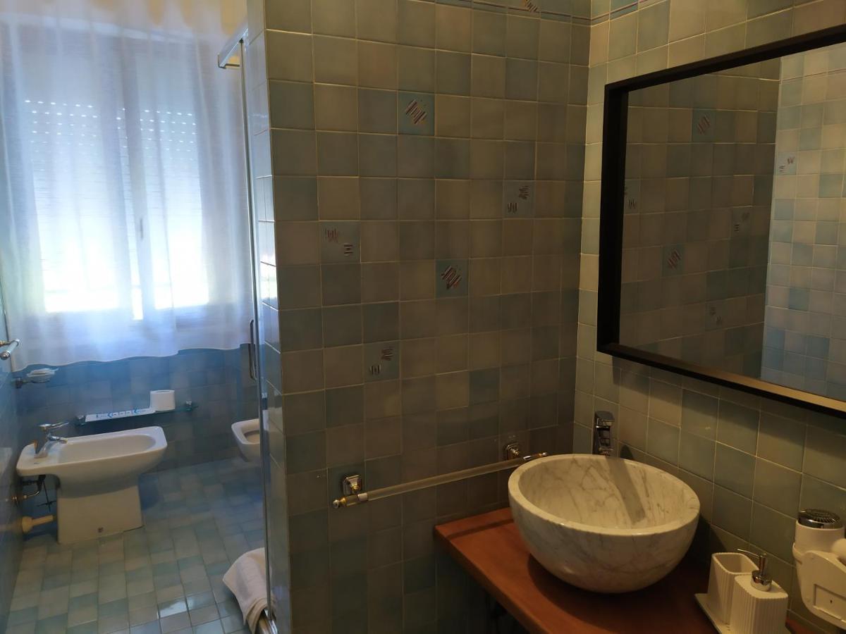 מרינה די קררה B&B Tra Mare E Marmo מראה חיצוני תמונה