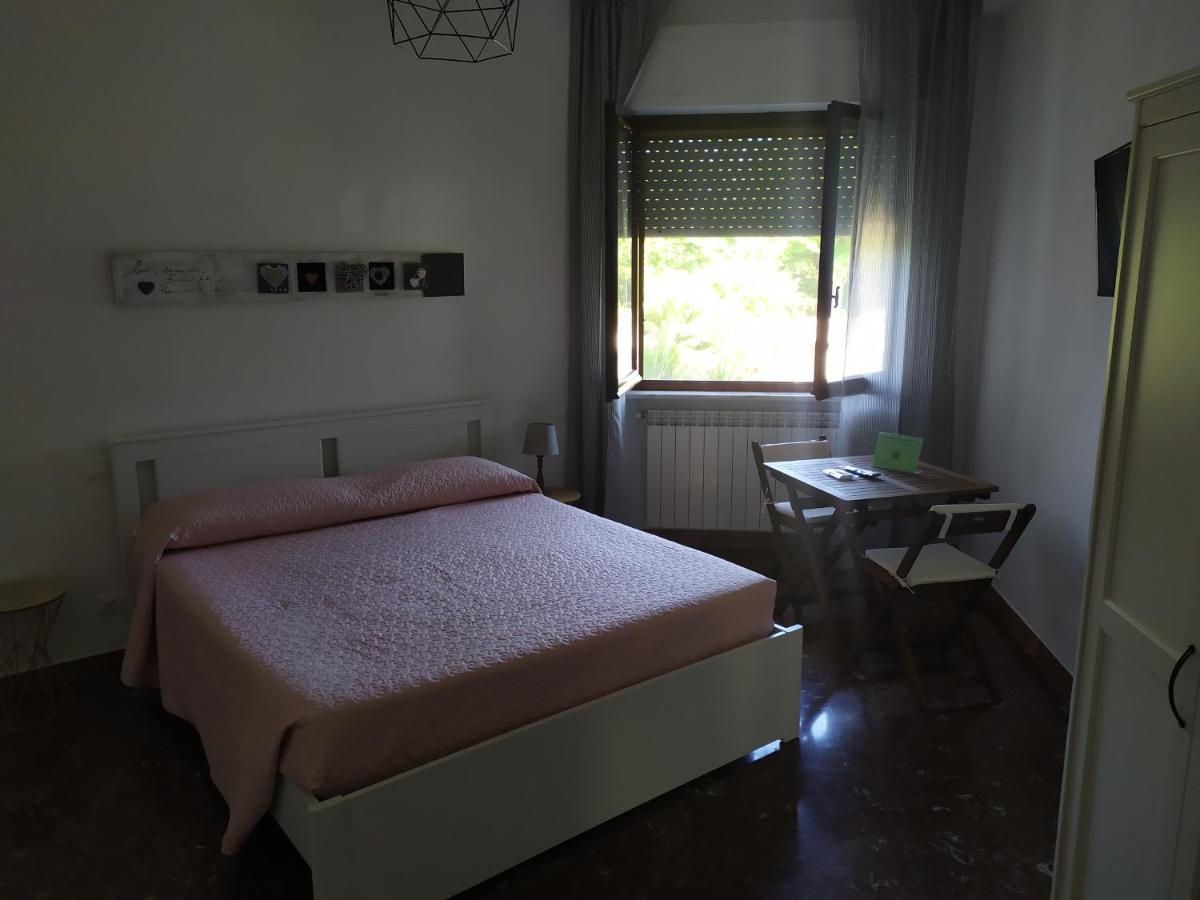 מרינה די קררה B&B Tra Mare E Marmo מראה חיצוני תמונה
