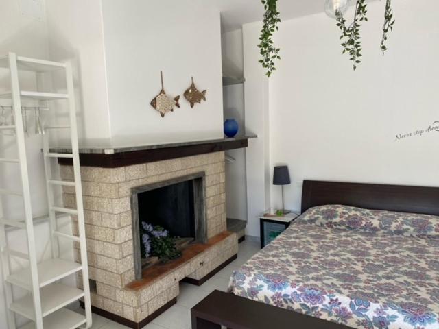 מרינה די קררה B&B Tra Mare E Marmo מראה חיצוני תמונה